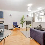 Luxury Modern 1 Bedroom Apartment In Birmingham City Centre